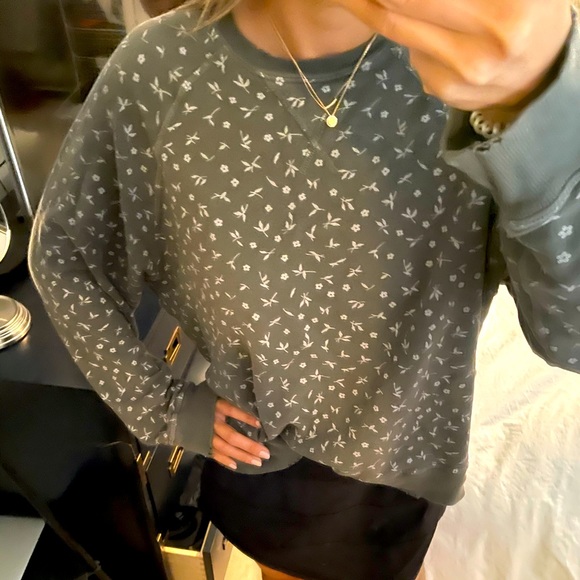 THE GREAT. Tops - THE GREAT SWEATSHIRT 0 WASHED BLACK DITSY FLORAL